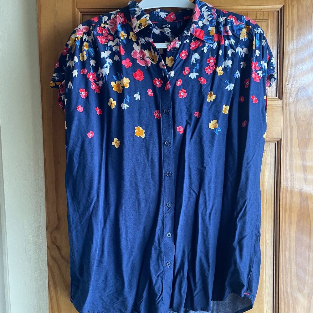 Joules- Short Sleeve Navy Floral Button Down- Size 12